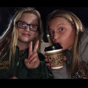 Meet your Posher, Addison